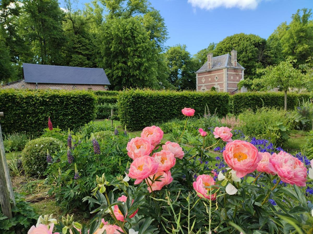 Bed and Breakfast Manoir De Daubeuf Exterior foto